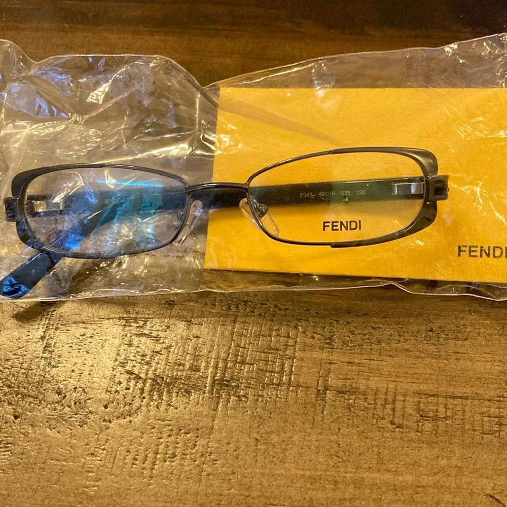Fendi Eyeglasses Frame with Certificate of Authenticity F943 Unisex